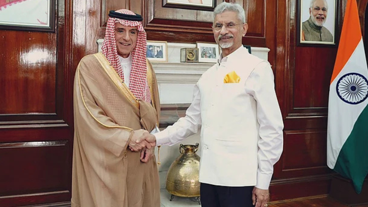 https://www.salarnews.in/public/uploads/images/newsimages/maannewsimage08052025_135423_Untitled design (13).png